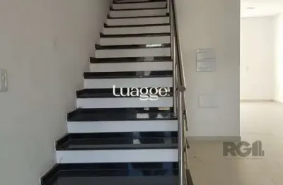 Belo sobrado 3 dormitórios, em condomínio no bairro hípica.