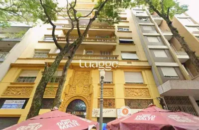 Apartamento de 3 dormitórios, 2 banheiros no Centro Histórico.