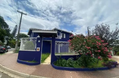 Casa ampla e isolada no jardim dos pinheiros atibaia