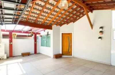 Linda casa térrea com piscina e 3 suítes em atibaia – 200m² de conforto