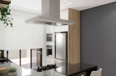Sobrado novo com 2 suítes, churrasqueira e vista incrível