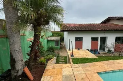 Linda casa com ampla área externa no bairro jardim paulista