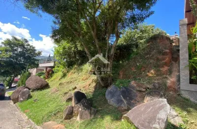 Terreno em condomínio fechado - agua verde - lote com linda vista 450m