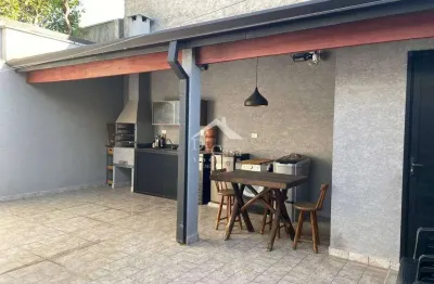 Casa com 3 quartos para alugar na Rua da Flor de Maio, Nova Cerejeira, Atibaia