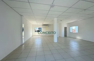 Sala comercial para locação no centro comercial águia do sul!