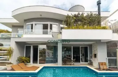 Casa alto padrão em condomínio fechado em santo antônio de lisboa