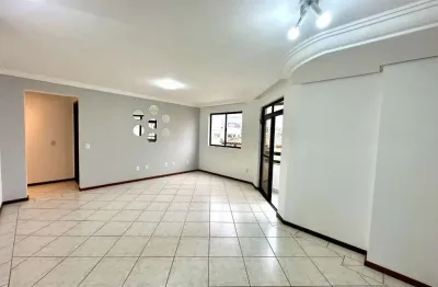 Cobertura no abraão de 3 dormitórios sendo 1 suíte, 2 vagas de garagem e espaço goumert