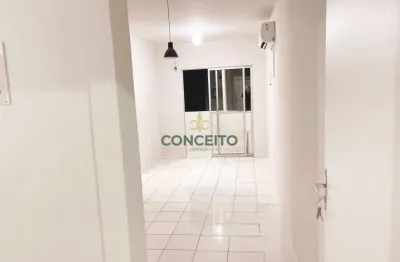 Apartamento a venda de 2 dormitórios no bairro forquilhinhas em são josé sc