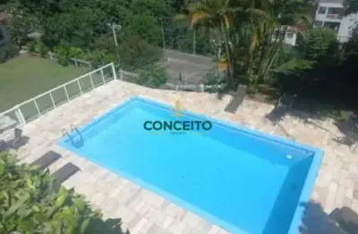 Apartamento com 2 quartos e 2 banheiros à venda em coqueiros florianopolis
