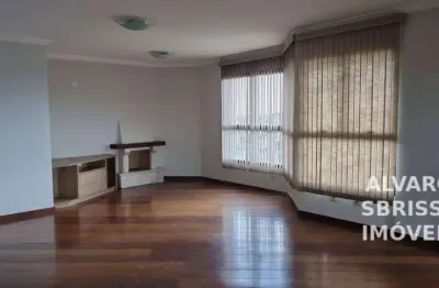 Apartamento com 4 vagas, 4 dormitórios sendo 2 suítes, todos com armários, portas balcões, venezianas automáticas e lindas vistas. 287m2.  1 por andar