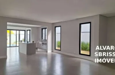 Linda casa à venda com elevador - condominio villas do golfe - itu/sp