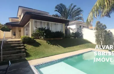 Casa com piscina e quatro suítes sendo uma no primeiro piso no condominio jardim theodora em itu/sp