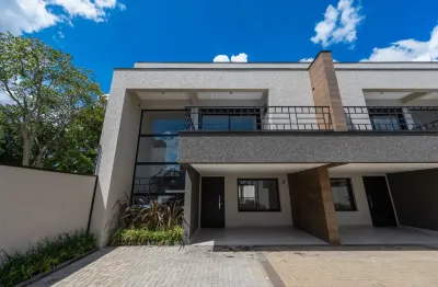Lindos sobrados com 3 quartos/ 01 suíte 2 vagas rua sem saída