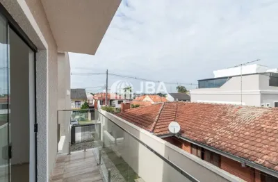 Lindo sobrado em condomínio com  3 quartos/01 suíte  2 vagas garagem