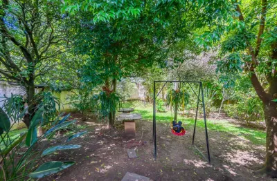 Amplo quintal / casa terrea / localização top /  (zr2 794 m2) santa felicidade