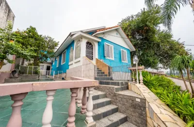 Casa com amplo terreno na avenida nossa senhora aparecida  seminário