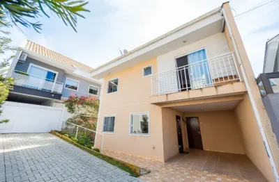 Sobrado com 3 quartos e uma suite com jardim privativo jardim ipe santa felicidade