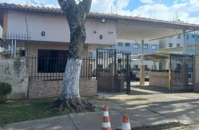 Apartamento para Locação em Curitiba, Fazendinha, 3 dormitórios, 1 banheiro, 1 vaga