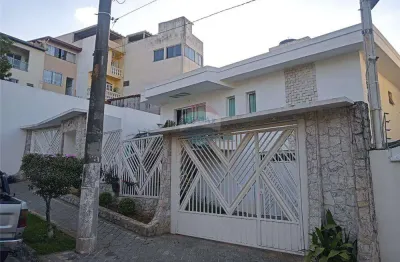 Casa com 4 quartos para alugar na R. Theofilo Julio Bicudo, 178, City América, São Paulo