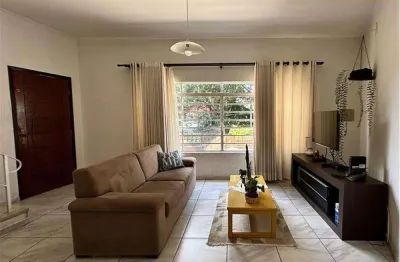 Residência encantadora de 180m² localizada em pirituba: charme, conforto e funcionalidade em cada detalhe!