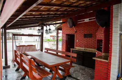 Cobertura 3 dms 120m² – Praia do Tombo (Guarujá) – 200m da areia – Documentação OK