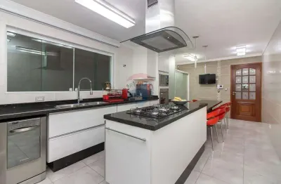 Sobrado 168m2, 3 quartos, 4 banheiros, 4 vagas, no parque são domingos