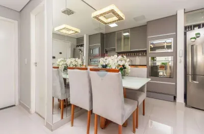 Apartamento reformado 2 dormitórios, sendo 1 suite, sacada e vaga.