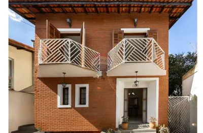 Casa com 5 suítes à venda, 263 m² por R$  1.400.000,00 - Adalgisa