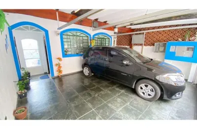 Casa com 3 quartos à venda na Rua Fernando Marchesini, 36, Moinho Velho, São Paulo