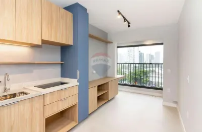 Studio para locação em Pinheiros. 1 min do Metrô Pinheiros. Nunca habitado. Varanda integrada. Ar-condicionado.