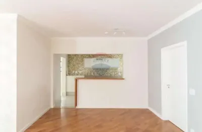 Apartamento reformado com armários e cozinha americana na vila leopoldina aluguel