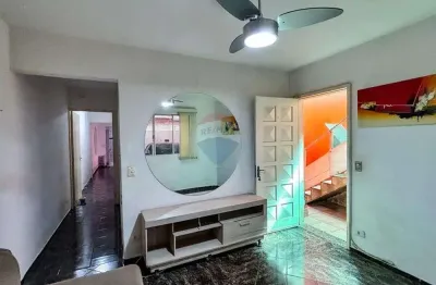 Casa a venda com 3 dormitórios em Condomínio Fechado no Jaraguá com Suíte Privativa e Área Externa Versátil