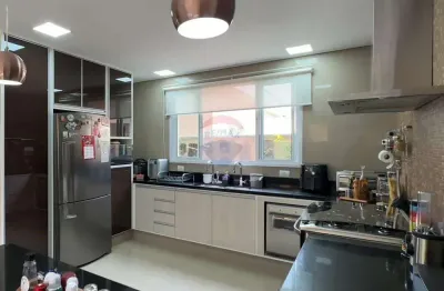 Sobrado à Venda na Vila Leopoldina - reformado, 3 dormitórios, 2 vagas