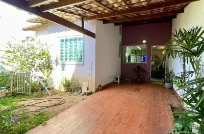 Casa 02 quartos/suíte e hidro individual, bairro ponte alta/betim