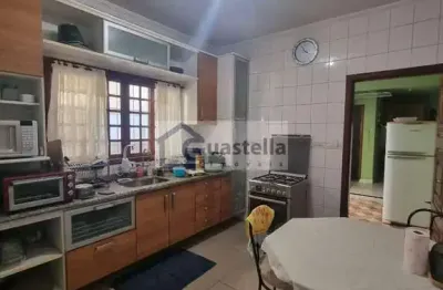 Sobrado à venda jardim belita, sbc: 3 quartos, 196m², oportunidade