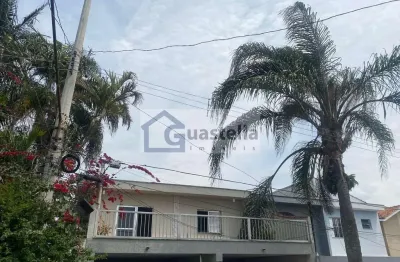 Sobrado à Venda em Assunção, SBC: 3 Dorms, 235m² por R$950 Mil