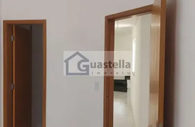 <p>descubra o privilégio de morar em uma cobertura exclusiva no residencial spazio harmonia, localizado no coração da vila homero thon, em santo andré. com 82m² de área útil, este apartamento of