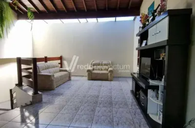 Casa com 3 quartos à venda na Rua Xavantes, 333, Parque da Figueira, Campinas, 357 m2 por R$ 880.000