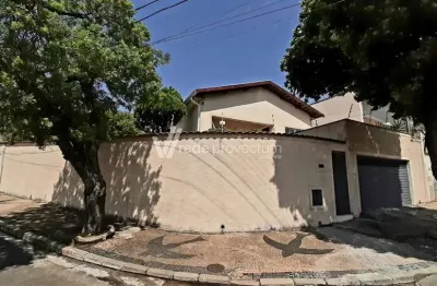 Casa com 4 quartos à venda na rua amélia rezende martins, 102, vila progresso, campinas, 191 m2 por r$ 650.000