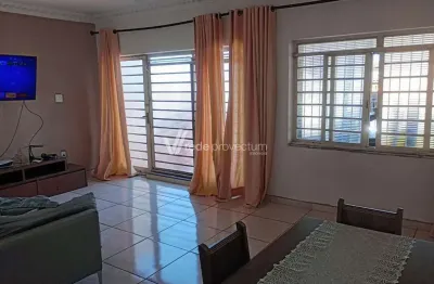 Casa com 3 quartos à venda na rua doutor aristides lemos, 67, vila teixeira, campinas, 186 m2 por r$ 595.000