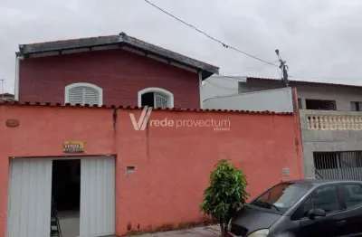 Casa com 3 quartos à venda na rua montevidéo, 675, parque são quirino, campinas, 180 m2 por r$ 700.000