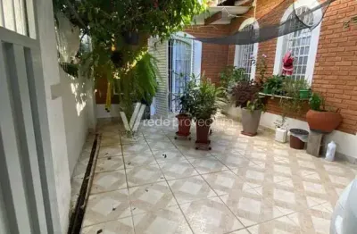 Casa com 3 quartos à venda na Rua Ilce da Cunha Henry, 351, Parque Itália, Campinas, 232 m2 por R$ 660.000