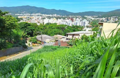 Terreno à venda com linda vista livre na trindade, ao lado da ufsc !!