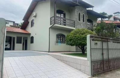 Casa com 4 dormitórios à venda, 260 m² por r$ 1.595.000,00 - pantanal - florianópolis/sc