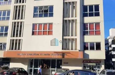 Loja com 2 pavimentos à venda no coraçâo da trindade, florianópolis !!