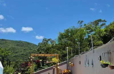 Casa com 3 dormitórios à venda, 178 m² por r$ 2.300.000,00 - córrego grande - florianópolis/sc