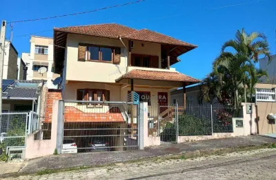 Casa com 4 dormitórios à venda, 314 m² por r$ 1.800.000,00 - trindade - florianópolis/sc