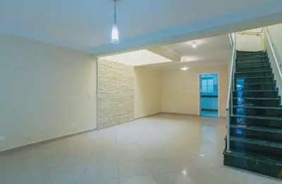 Casa com 3 quartos à venda na Rua das Rosas, 75, Vila Marina, Santo André