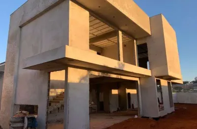Casa em construção à venda em bairro nobre em uberlândia - minas gerais.