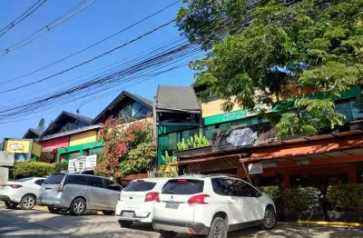 Centro comercial à venda com 16 lojas 100% locadas, granja viana, cotia - sp